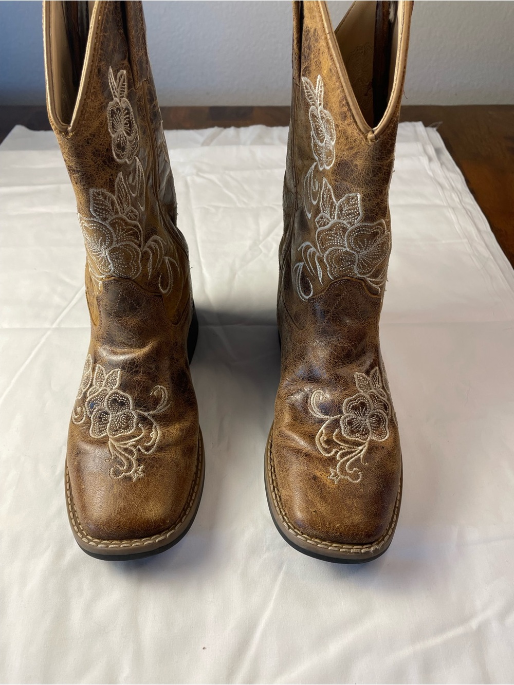 Shyanne Brown Kids Western Embroidered Boots